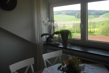 Ferienhof Bimesmeier - Ferienwohnung 3 (75qm) mit Panoramafenster, automatischen Dachrollos, Fußbodenheizung im Bad und Küchenzeile