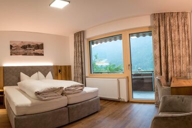 Sonnenhang Montafon - Komfort Doppelzimmer mit Balkon