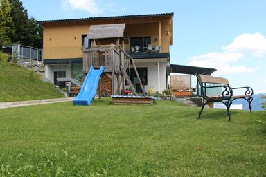 Appartement mit herrlichem Berg- und Seeblick