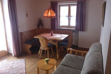 Pension Loiplstüberl - Ferienwohnung Nr. 15 für 1-2 Pers., ca. 33 m², 1 SZ, Wohnraum mit Kochnische, T