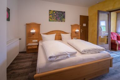 Pension Villa Lockstein - Drei-Bettzimmer mit Dusche und WC