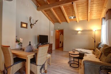 Feriendomizil Stöberl - Chiemgau Karte - Ferienwohnung HimmelReich für 2 Personen mit Balkon, Schlafzimmer, 45 qm