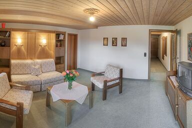 Steidlhof - Chiemgau Karte - Ferienwohnung 8 für 2 Erwachsene und 2 Kinder bis 12 J., 2 Schlafzimmer, 48 m²