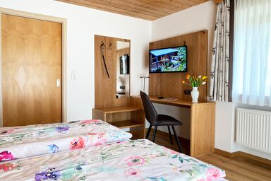 Landhaus Heisenbauer - Ferienwohnung Zuhaus - 2 Personen, 35 qm, Terrasse mit Bergblick