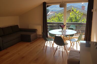 Ferienwohnung Idyllischer Ferientraum Kampenwand - Ferienwohnung Ferientraum Kampenwand 80 qm, separates Schlafzimmer, West-Balkon