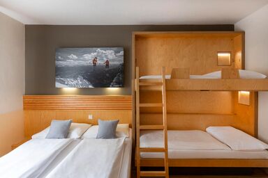 JUFA Hotel Schladming*** - Vierbettzimmer, Halbpension