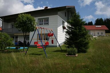 Ferienwohnung in Ludwigsreut mit Grill und Garten