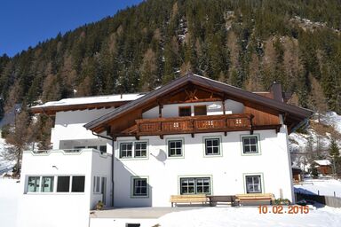 Großes Appartement in Umhausen mit Kleinem Balkon