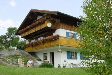 Appartement in Freidorf mit Großem Garten und Bergblick