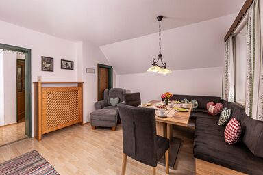 Nichtraucherhaus Flatscherhof - Ferienwohnung-5 Personen, 80qm,  3 Schlafzimmer, 2 Bäder,  Balkon, Alleinlage mit Bergblick