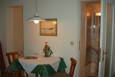 Gästehaus Strobl am See - Appartement 4 - 20 qm - Balkon nach Süden