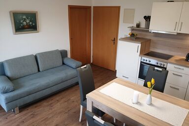 Ferienwohnungen Haus am See - Ferienwohnung Herreninsel für 1-3 Personen (40 qm, 1.OG)