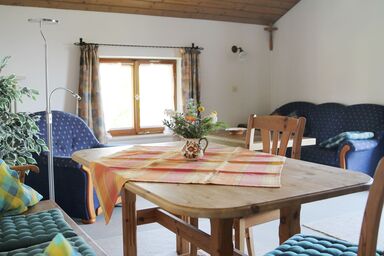 Widernhof - 3-Sterne Ferienwohnung Hochgern mit separatem Schlafzimmer und Balkon 70qm