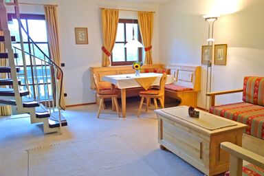 Gschwendtnerhof App17 Blum - Maisonette-Ferienwohnung 56 qm separates Schlafzimmer und Ost-Balkon, App. 17