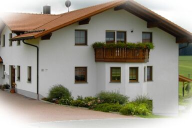 Haus Panorama - Ferienwohnung 2 mit Terrasse