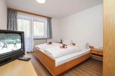 Staffnerhof Ferienwohnungen - Familie Hechl - 4-Zimmer FeWo für 5 Personen (Nr. 204)