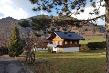 Chalet mit grossem Umschwung