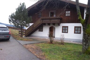 Ferienwohnung in Hauzenberg mit Grill und gemeinschaftlichem Pool