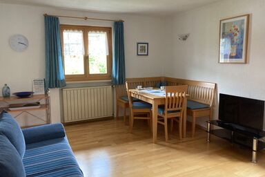 Gästehaus Liebl - 3-Raum-Ferienwohnung 60qm, 2-5 Personen, 2 Schlafzimmer, Wohnküche, große Balkonterrasse