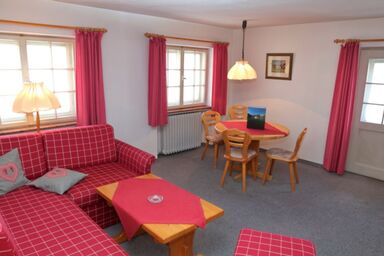 Landhaus Schmid - Ferienwohnung Nr. 1, Kehlstein, 1-3 Personen, 50 qm, 1 Schlafzimmer, Balkon