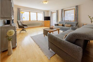 Ferienwohnungen am Westernberg inkl. Chiemgaukarte - Ferienwohnung 3 86qm, Balk., Küche, 2 Schlafzimmer, Wohnzimmer, max 4 P., WLAN