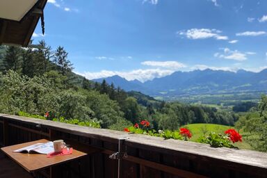 Weberhof - Ferienwohnung Alpenpanorama wahlweise mit 1 oder 2 Schlafzimmer, Balkon, 60 qm