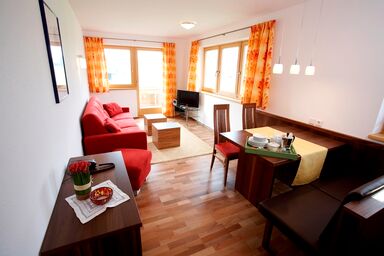 Residenz Cristallo - Ferienwohnung Rosengarten, 55qm, 2 separate Schlafzimmer, 4 Personen