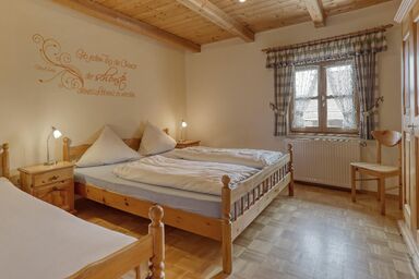 Wofahanslhof - Ferienwohnung 4 (70qm ) mit Französischem Balkon