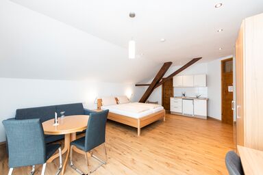 Weingut und Gästehof Borst - Helles Appartement mit kostenfreiem WLAN