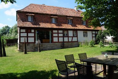 FeWo Lichtblick bei Bad Windsheim, Panoramascheibe, Kamin, 2 Schlafzimmer, Grill und Garten, Massage