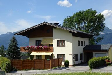 Ferienwohnung in Abtenau mit Grill und Garten und Bergblick