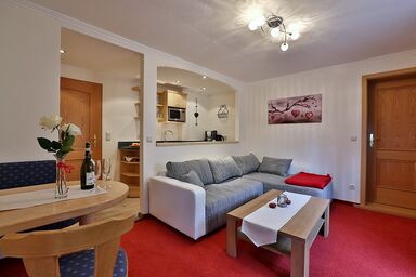 Haus Almfrieden - 2-Zimmer Romantik-Appartement mit Bergblick, 2-3 Personen, 45 qm, Balkon, Küche