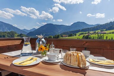 Steinberger Hof inkl. Chiemgaukarte - Kienberg 50 qm, Balkon o. Terrasse, Küche, 1 Schlafzimmer, 1 Wohnschlafz., WLAN