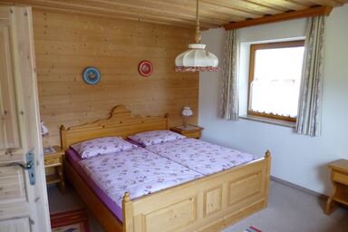 Toni's Appartements - Ferienwohnung Nr. 1, für 1-2 Personen, 75 qm, mit separatem Schlafzimmer, Wohnzimmer, extra Küche und Terrasse