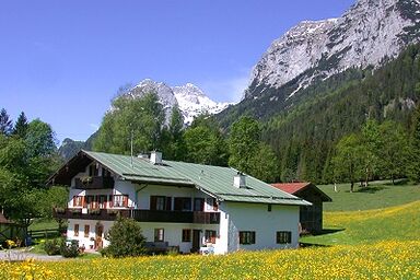 Haus Brandl - Doppelzimmer Nr. 2, mit Dusche/WC/Balkon, Obergeschoss