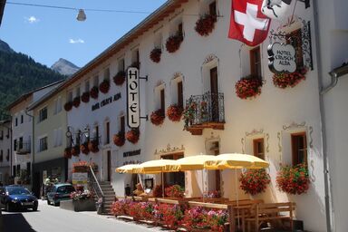 Hotel Crusch Alba, (Sta. Maria - Santa Maria Val Müstair).