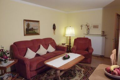 Schwarzenlehen - Ferienwohnung Nr. 1 für 2-4 Personen, 65 m², 2 SZ Wohnraum mit Küchenzeile, Bk