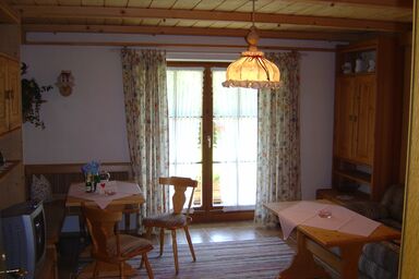 Ferienwohnungen Almbrünnerl - Chiemgau Karte - Ferienwohnung Inzell für 3 Personen, 1 separates Schlafzimmer, Terrasse, 52 qm