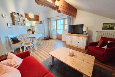 Gästehaus Maria - Ferienwohnung Kampenwand, 50qm, 1 Schlafzimmer, Balkon