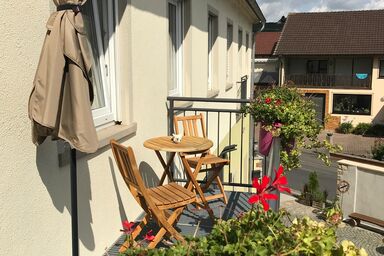 Ferien- und Winzerhof Ute Braun - Ferienwohnung Beata mit Balkon