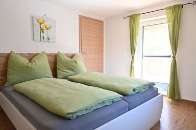 Biohof Auinger - Doppelzimmer "WALDLIEBE"