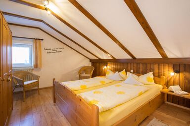 Veiter-Hof, Bauernhof - Ferienwohnung Edelsberg, 2 Schlafzimmer, DU/WC