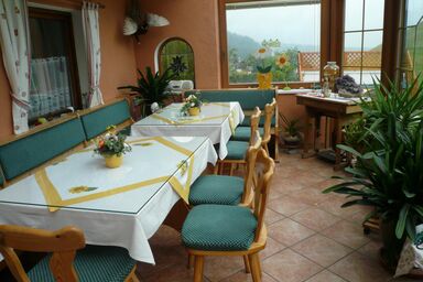 Landhaus Alpenblick - Zweibettzimmer, Dusche, Etagentoilette, Balkon