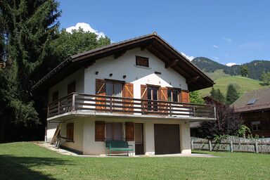 Chalet Domino, (Château-d'Oex). 2 Schlafzimmer, 60m², 5 Personen