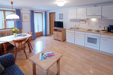 Haus Hirschpoint Ferienwohnungen - Ferienwohnung Steinberg, 1-3 Personen,43 qm,Balkon,Schlafzimmer+Wohnschlafzimmer