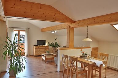 Sotterhof - Chiemgau Karte - Ferienwohnung Vergissmeinnicht für 4 Personen, 2 Schlafzimmer, Balkon, 90 qm