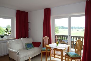 Gästehaus Nigglhof - Ferienwohnung 32qm mit Blick auf den Chiemsee und die Berge