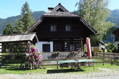 Holzblockhäuser Schabus - Auszugshaus/3 Schlafräume/ Dusche, WC